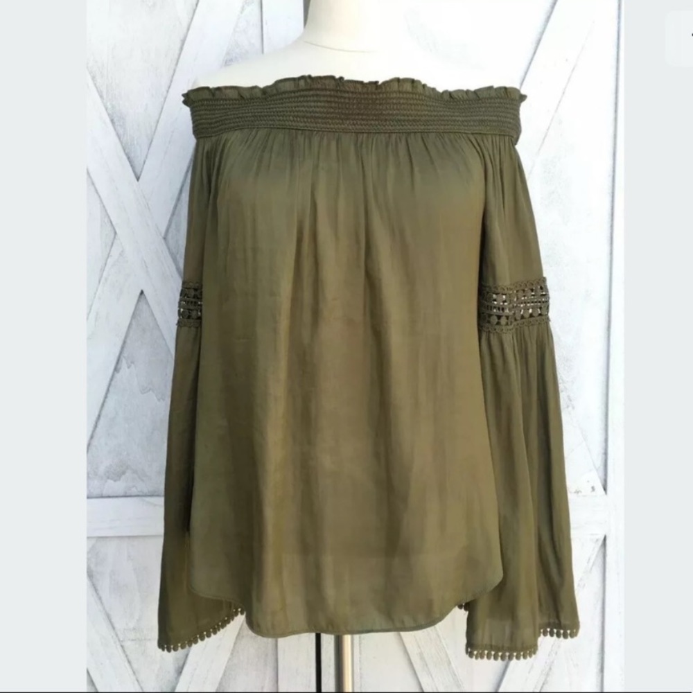 WHBM Top
